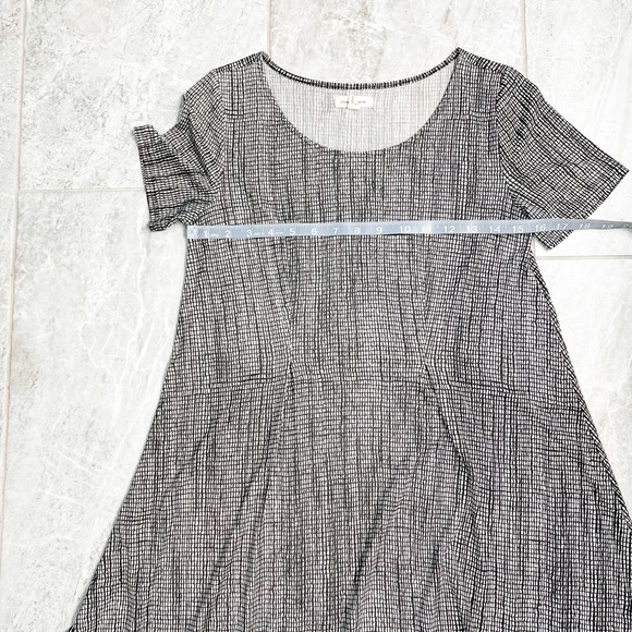 Silence and Noise Black Screen Print Short Sleeve Dress Size Small - Picture 4 of 7